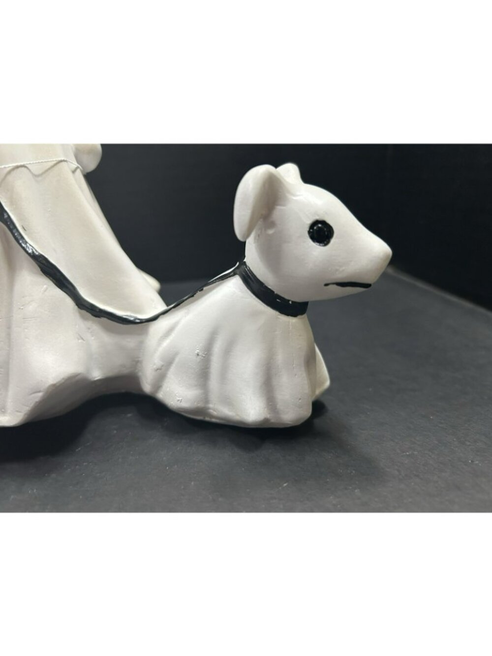 Goblin & Ghoul Ghost Figurine With Dog On Leash White Ceramic Halloween Décor 9" - Picture 4 of 5